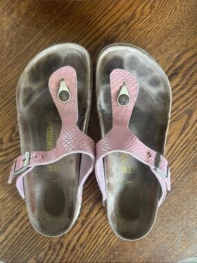 Birkenstock Pink Textured Gizeh Thong Sandals
